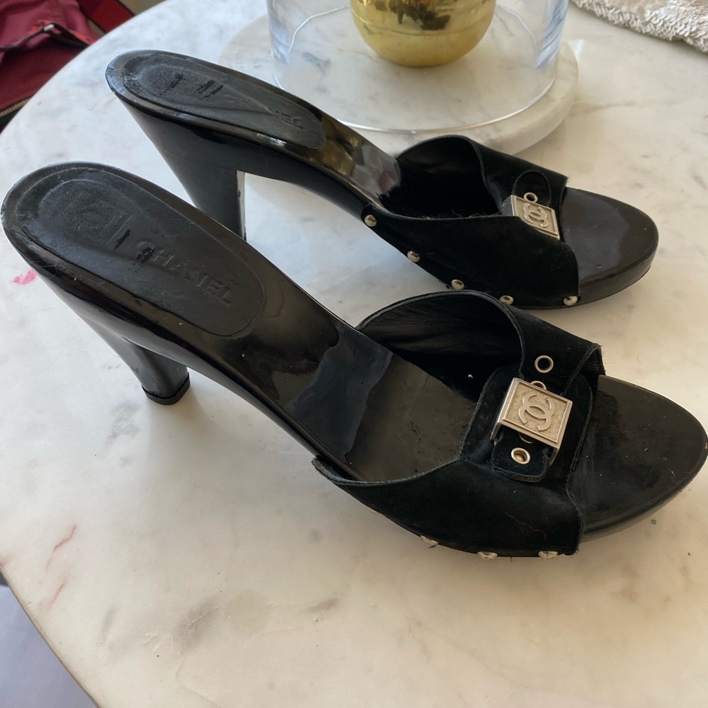 CHANEL Vintage CC Black suede Logo Mule Heels